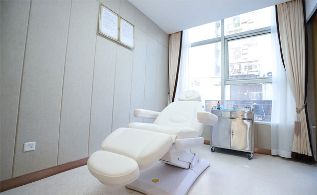 广州积美医疗美容门诊部拆线室