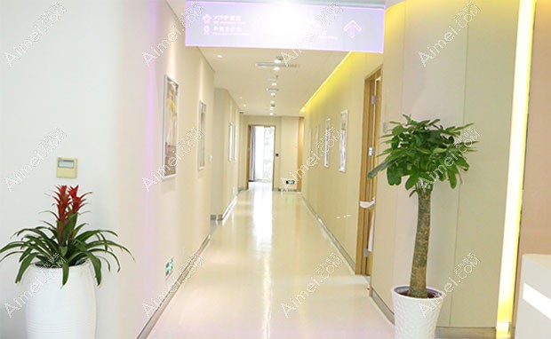 上海美莱医疗美容门诊部6楼植发科走廊