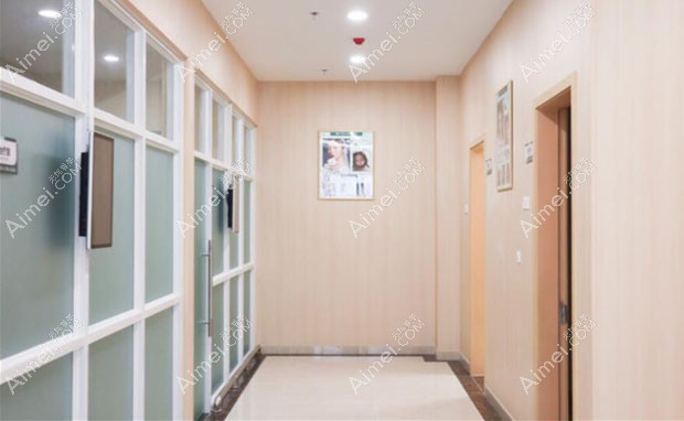成都东篱医院整形美容科咨询室
