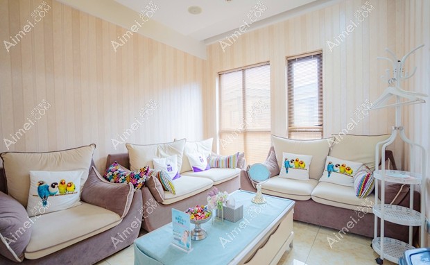 苏州瑞芙臣医疗美容诊所疤痕科休息区