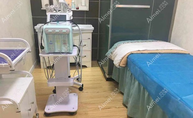 泉州明韩医疗美容门诊部疤痕科激光治疗室