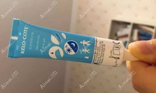 面部创伤缝合拆线后涂抹芭克利于伤口愈合.jpg