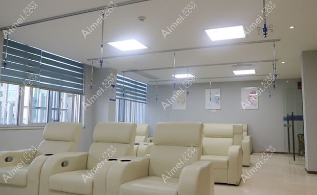 五楼手术等候区