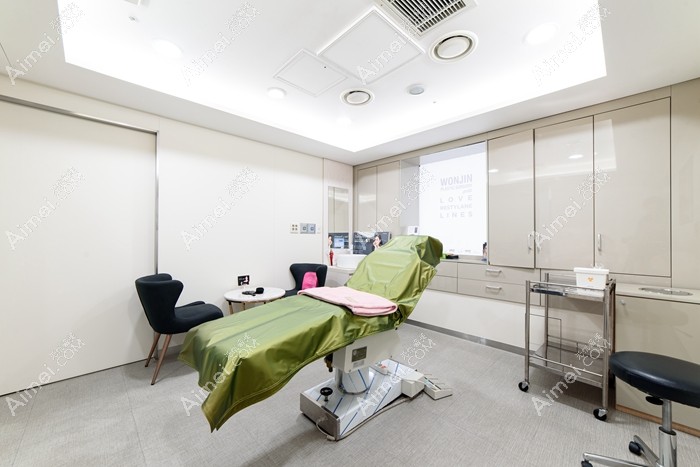韩国原辰整形外科医院13层 微整中心治疗室