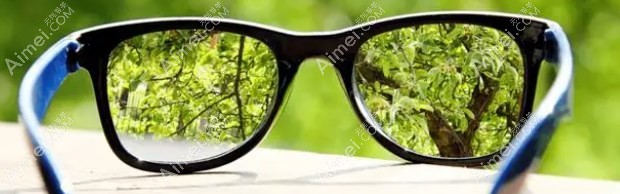 prl二代晶体植入手术价格