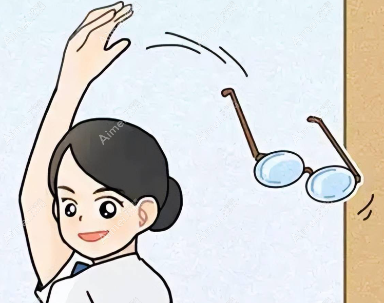 近视手术利与弊