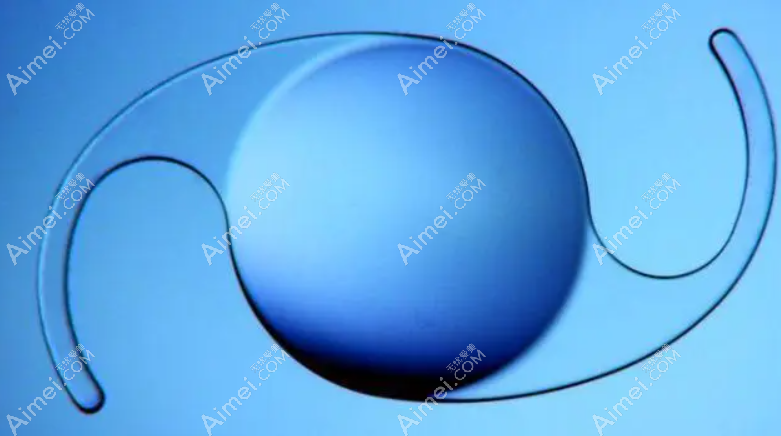 可调节人工晶体植入可以治疗2000度近视