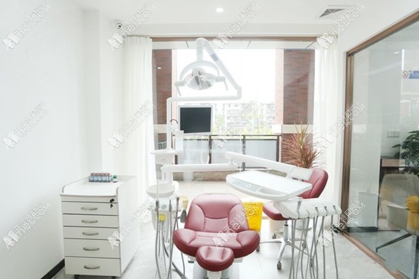 成都郫都嘉仁口腔门诊部 成都郫都嘉仁口腔门诊部