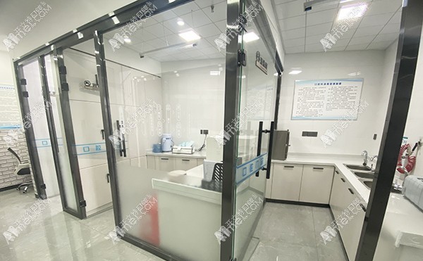 包头青山区同晓英口腔门诊部