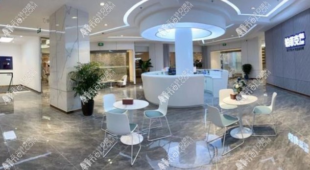 临沂铂菲克口腔门诊部