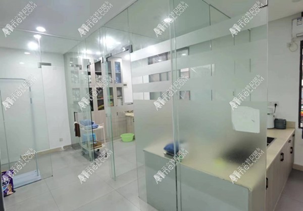 重庆沙坪坝明瑞口腔门诊部