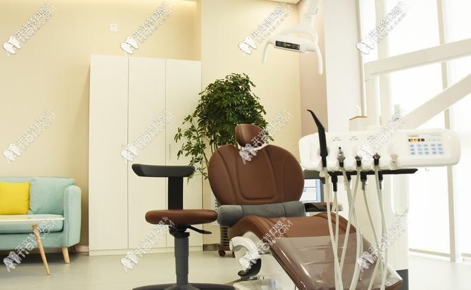 长春环球口腔门诊部