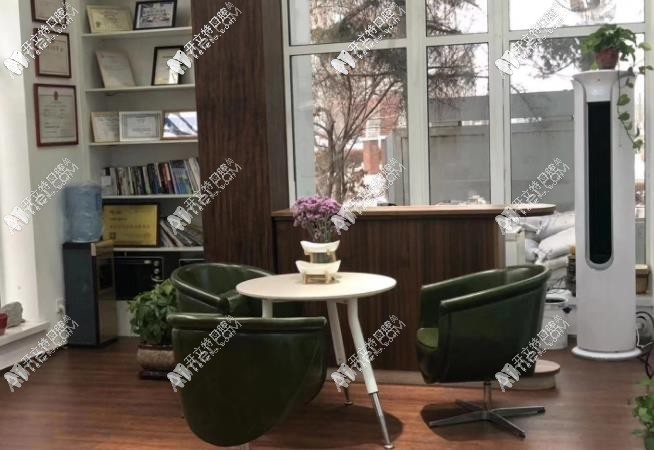 长春刘策口腔门诊部