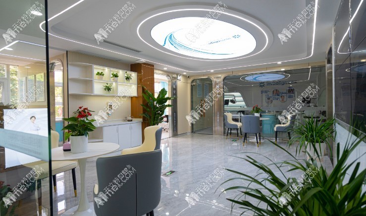 南明乐莎莎口腔门诊部