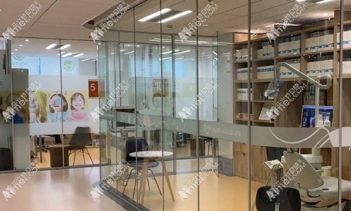 重庆八益牙科大坪门诊部