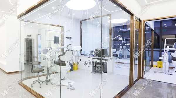 海口秀英爱雅仕口腔门诊部 海口秀英爱雅仕口腔门诊部