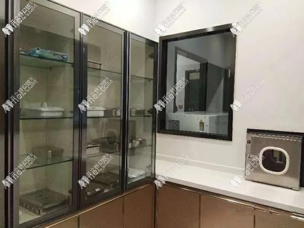 伊宁李慧口腔诊所