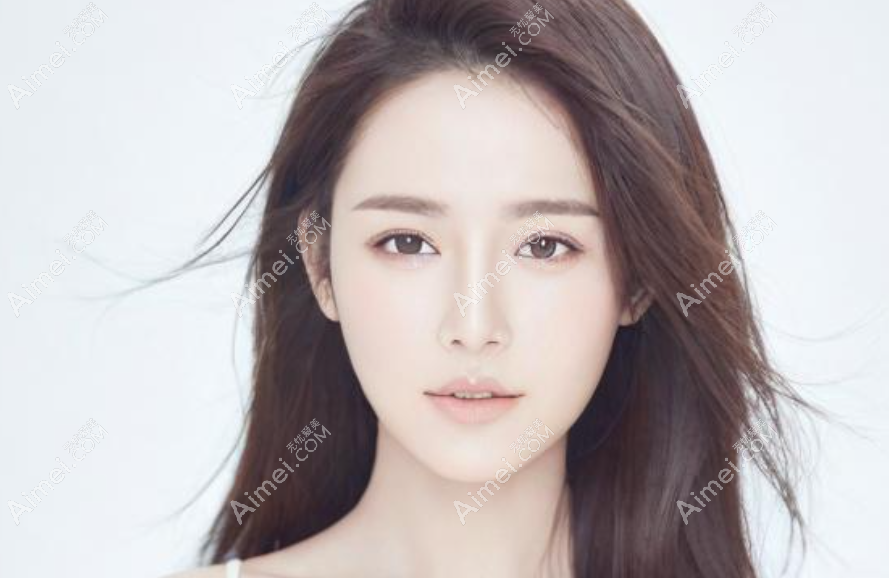 余文林鼻修复我国排名前三!你的美鼻救星来了,让你拥有‘妈生鼻’般的自然美!  爱美网 余文林鼻修复我国排名前三!你的美鼻救星来了,让你拥有‘妈生鼻’般的自然美!  爱美网