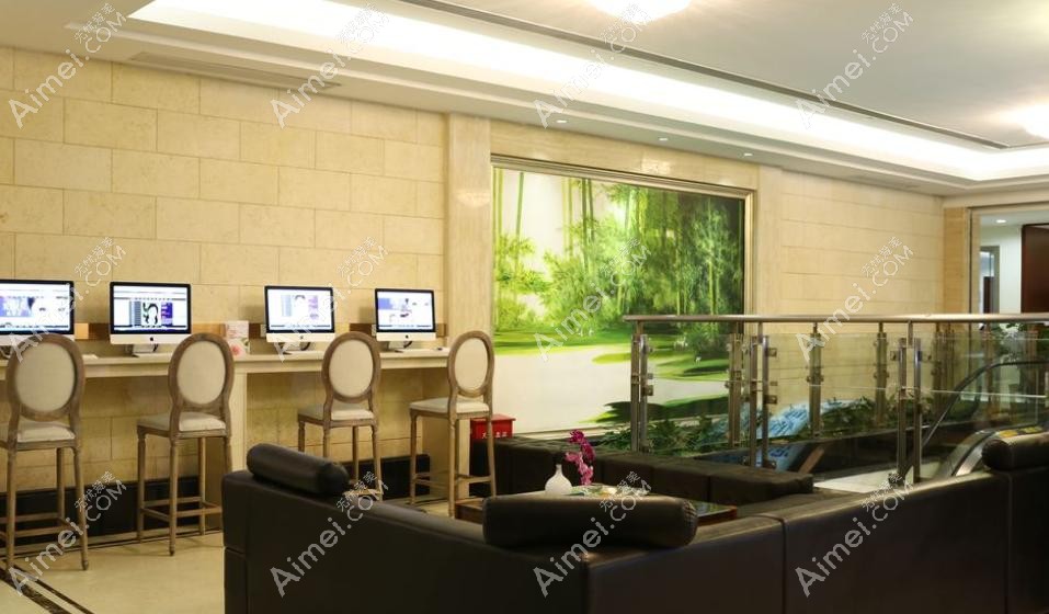 上海伯思立医疗美容是 2025 上海双眼皮排名前三医院 上海伯思立医疗美容是 2025 上海双眼皮排名前三医院