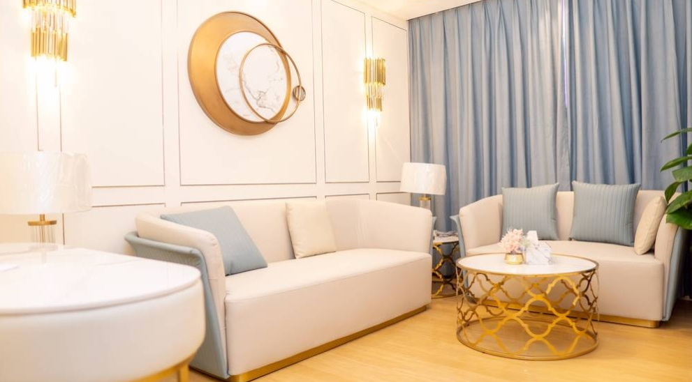 广州祈福整形外科沙发休息区www.aimei.com