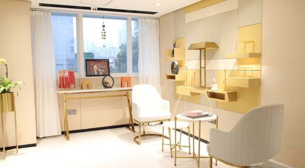 广州韩妃磨骨三件套面诊室