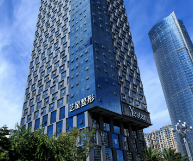 昆明华美和艺星哪个好？特色项目、技术、口碑多角度对比揭晓答案