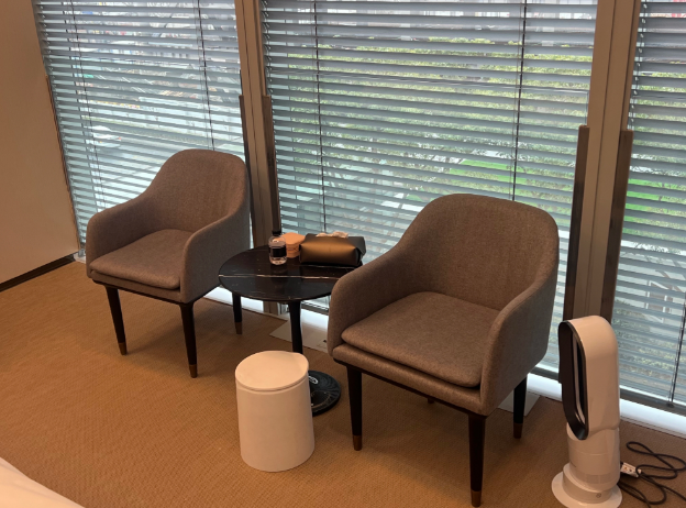 上海李勇双眼皮在哪个医院？方登医疗美容诊所！显微缝合+1.58万起修复不踩坑