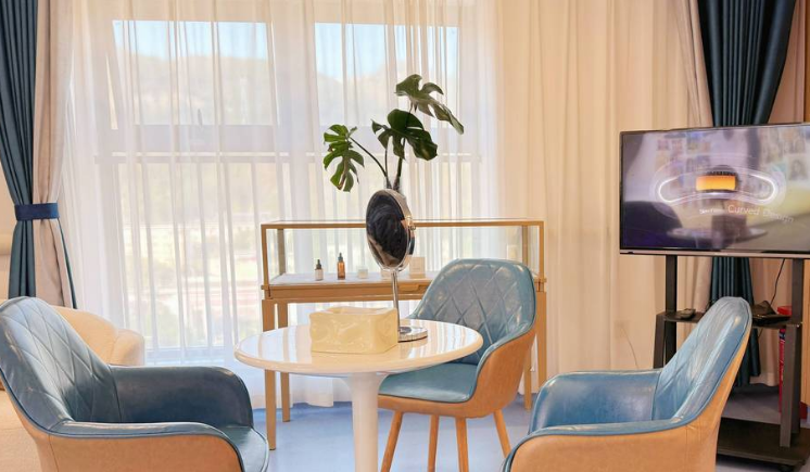 四、张家界大众祺美整形的医生团队与设备优势