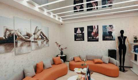 沈阳百嘉丽双眼皮价格怎么样？埋线双眼皮3000元左右，眼综合1万左右