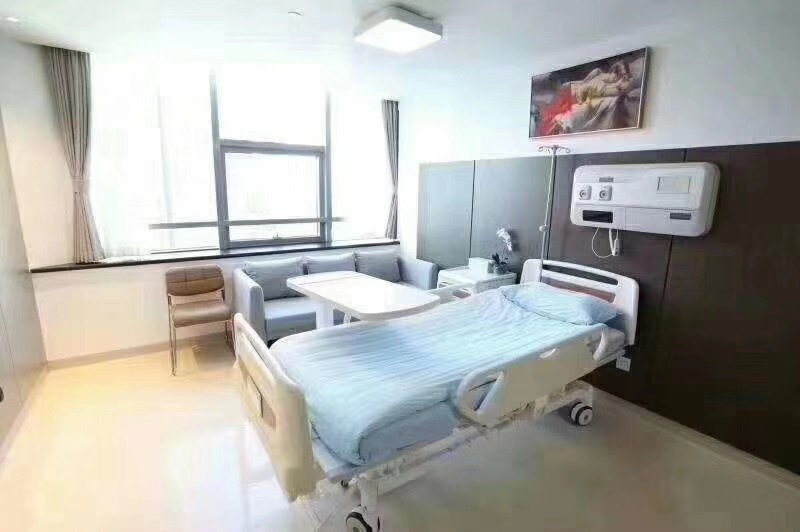 吴焱秋在哪个医院?他在北京联合丽格主要做高难度眼修复